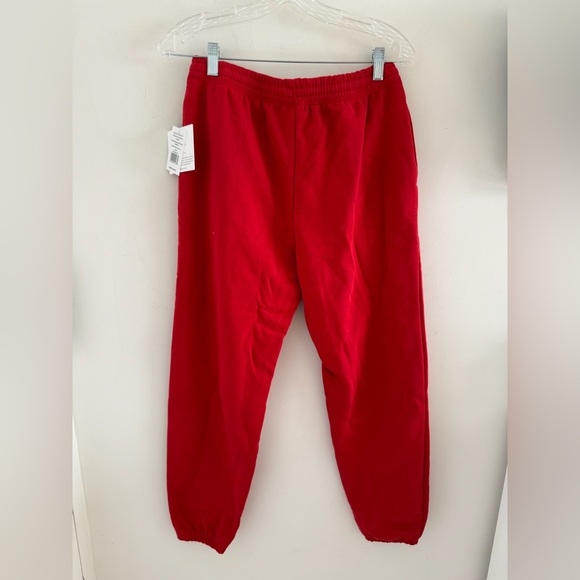 NWT Beyond Yoga Luxefleece sweatpants in Ruby - Picture 6 of 7